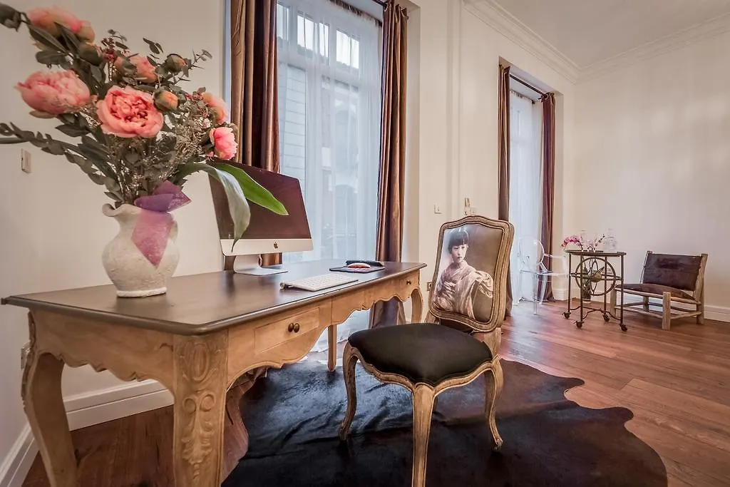 Purple Dog Suites-1